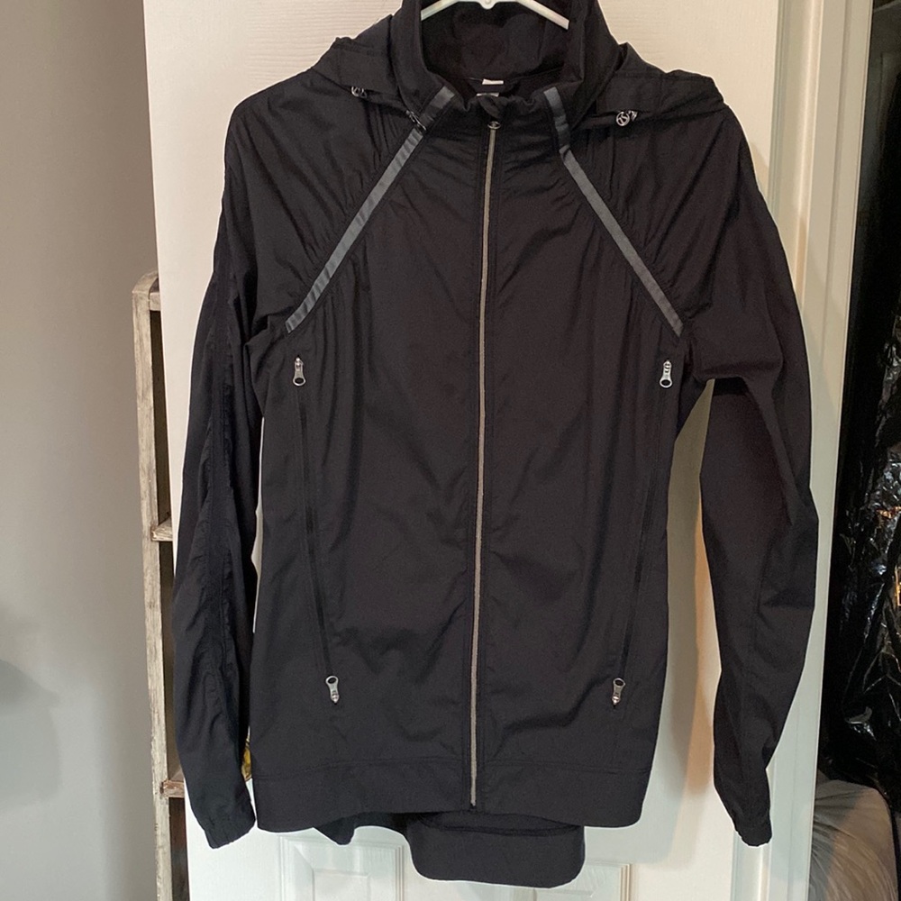 Lululemon black running jacket